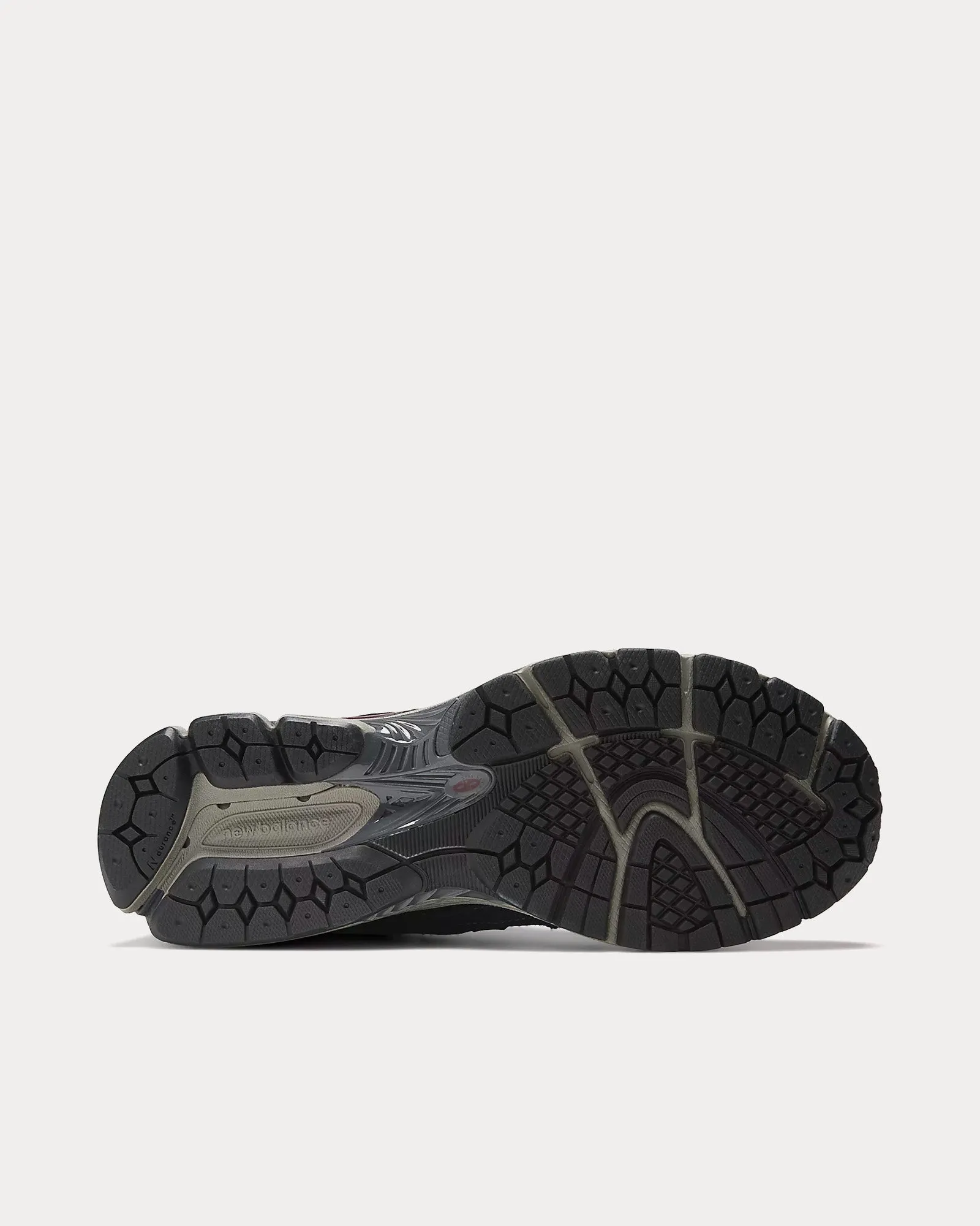 2002rd Eclipse / Magnet / Black Low Top Sneakers