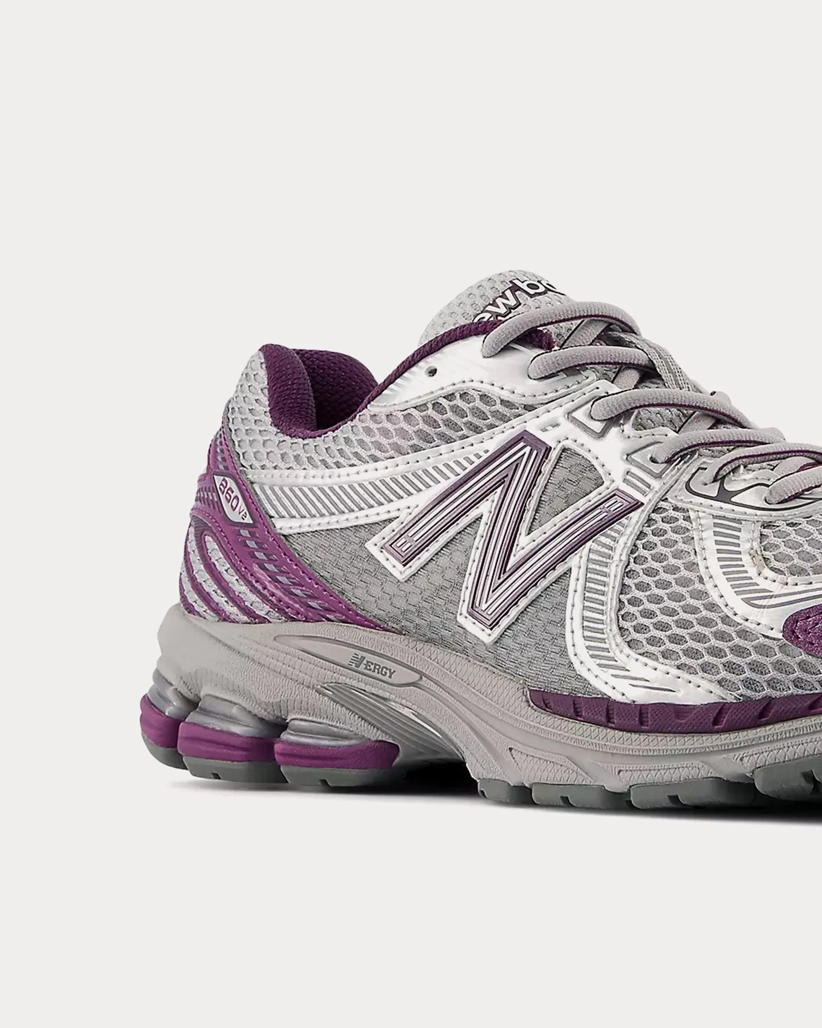 860V2 Raincloud / Silver Metallic / Dusted Grape Low Top Sneakers