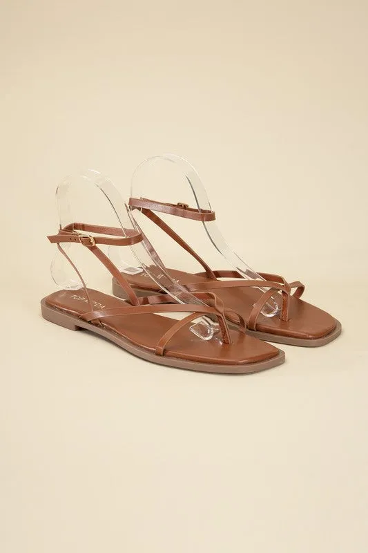 ELIO STRAPPY Flat Sandals