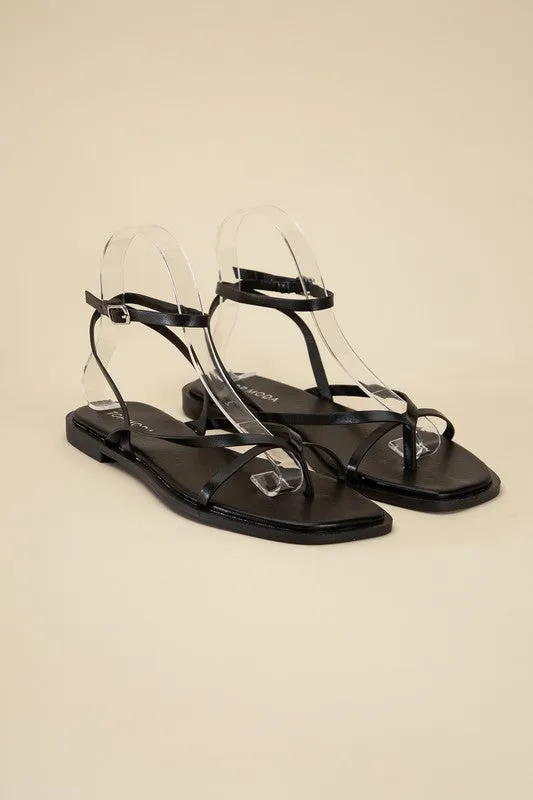 ELIO STRAPPY Flat Sandals