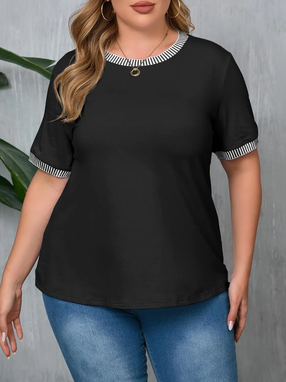 Fisoew Womens Plus Size Short Sleeve T Shirts Summer Casual Crew Neck Color Block Curvy Tops Striped Loose Fit Tees