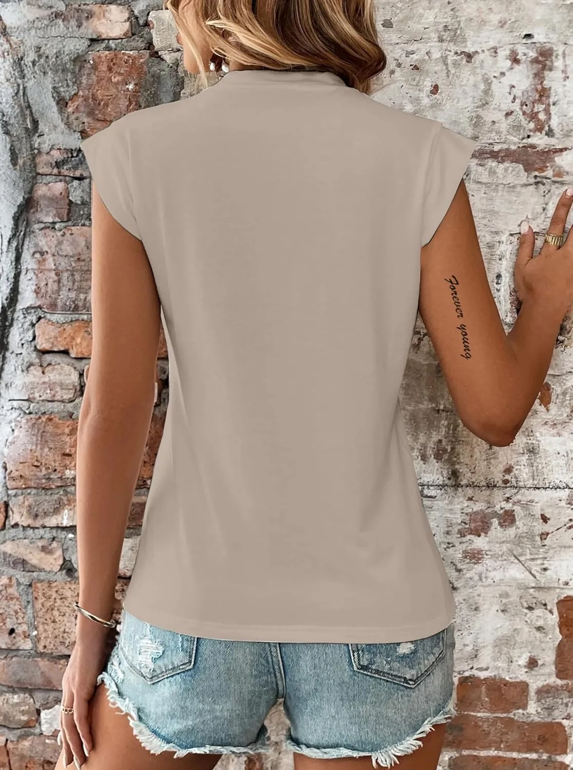 Hilinker Women's Cute Summer Cap Sleeve Top Mock Neck T Shirts Casual Loose Summer Tee