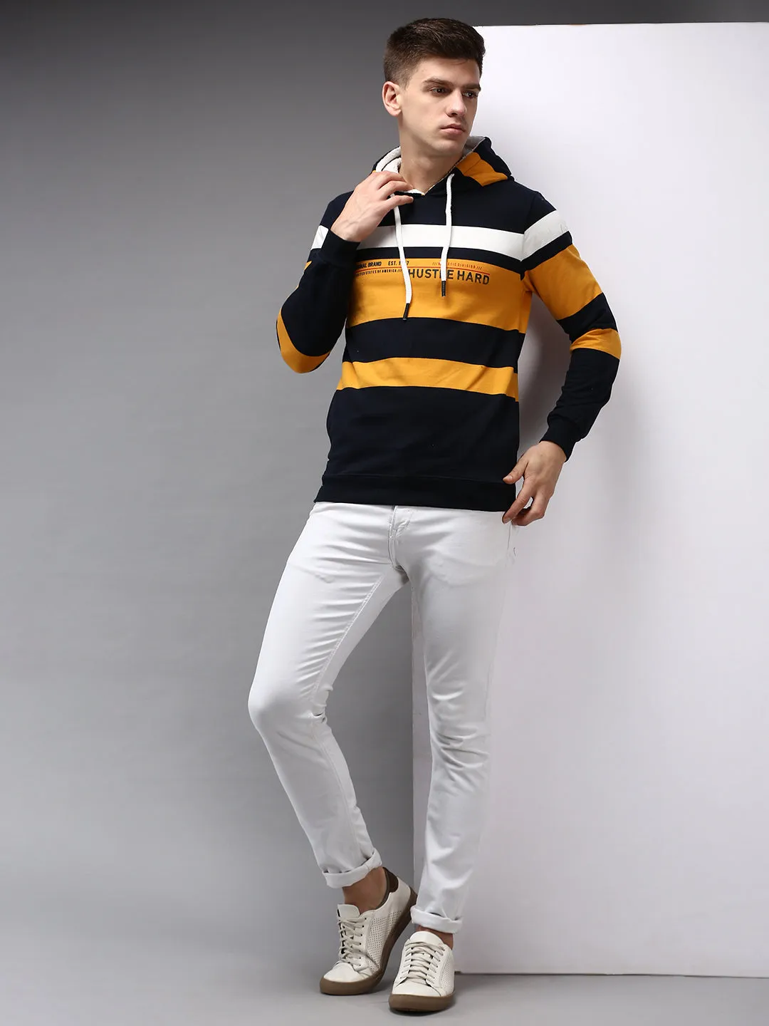 Men Navy Blue Colour blocked Hooded Sweatshirt