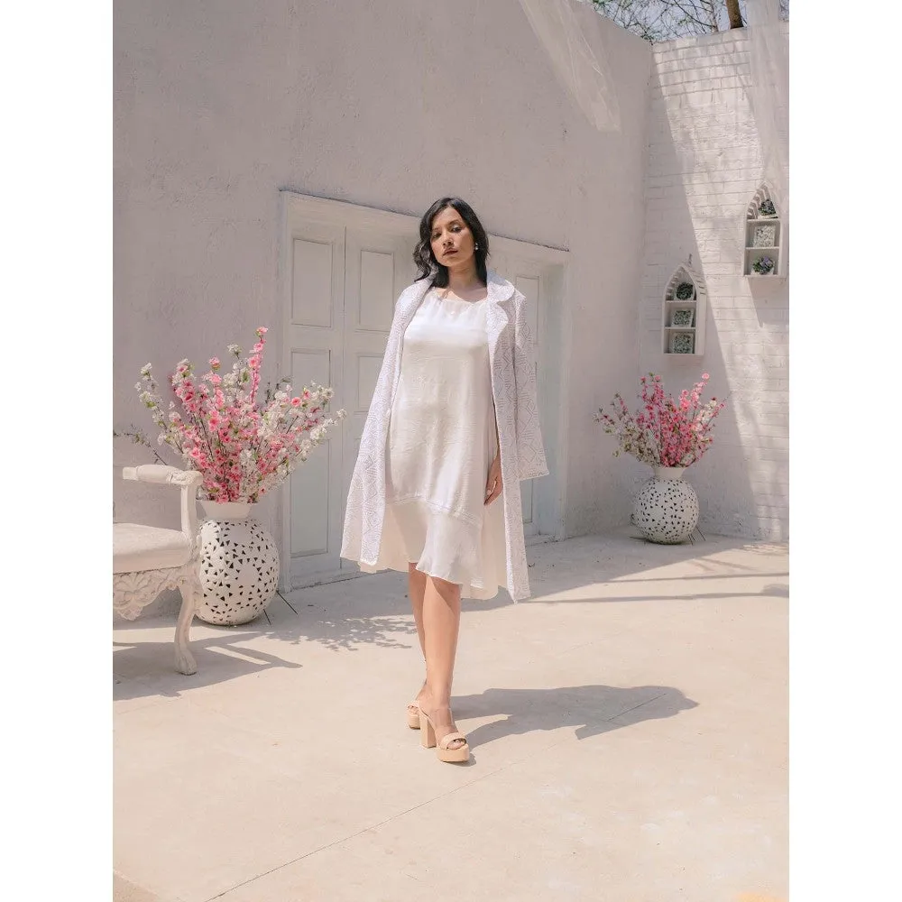 MONK & MEI Heer Chikankari Jacket- White