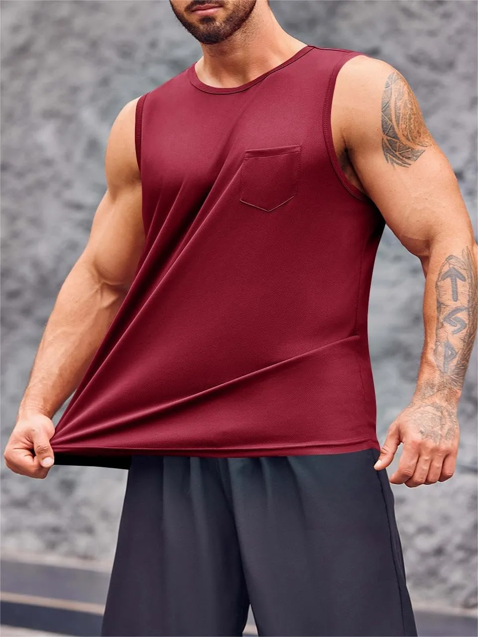 Runcati Mens Sleeveless Workout Tank Tops Athletic Muscle Gym T Shirts with Pockets