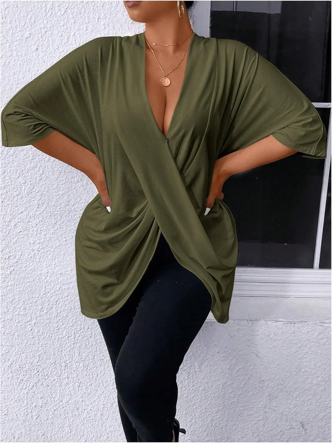 SOLY HUX Women's Plus Size Deep V Neck Oversized T Shirts Ombre Wrap Going Out Tee Tops